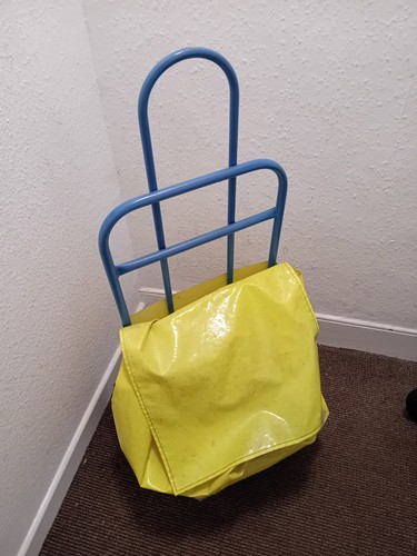 Newspaper delivery trolley - delivery,